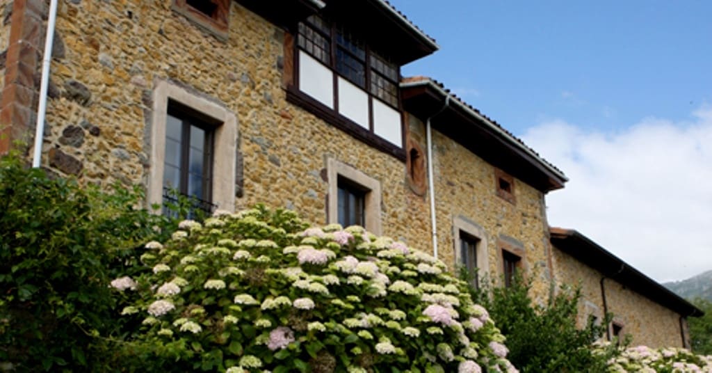 9 soveværelse Finca/Landehus til salg i Parres - € 900.000 (Ref: 7393940)