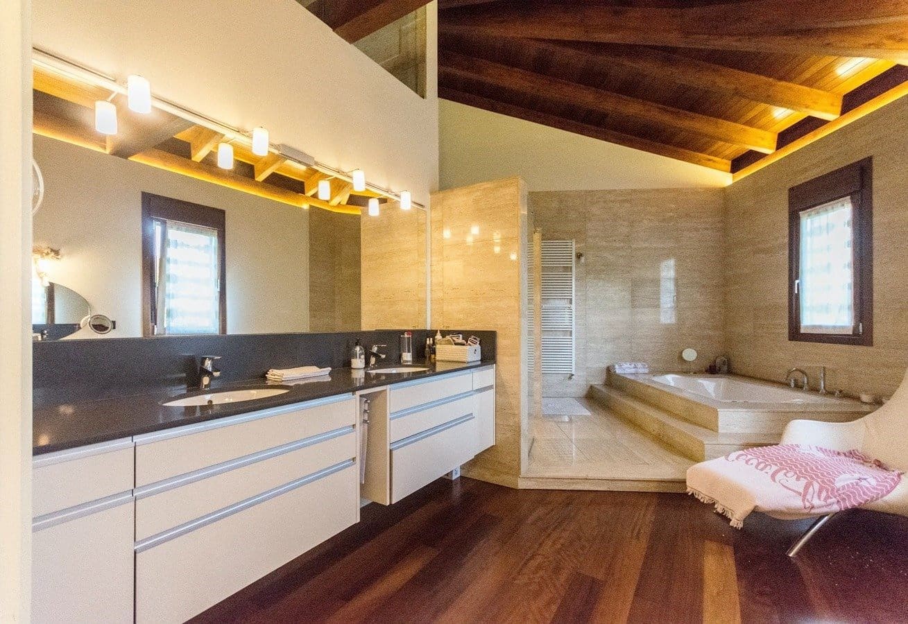 6 soveværelse Villa til salg i Gijon med swimmingpool garage - € 1.750.000 (Ref: 7422627)