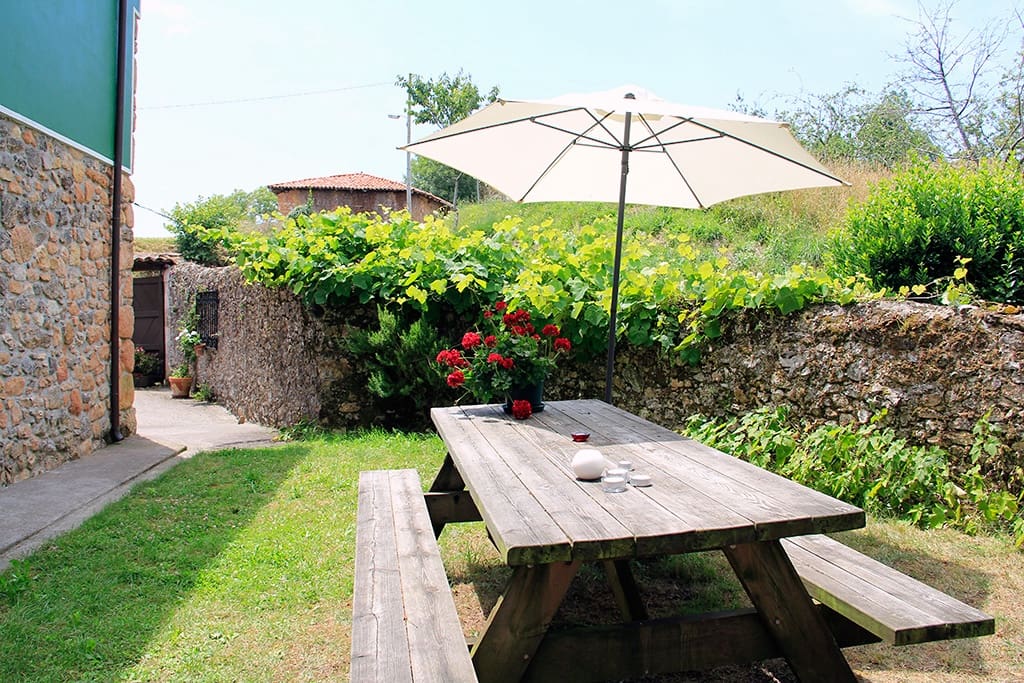 16 soveværelse Hotel til salg i Arriondas - € 750.000 (Ref: 7422649)