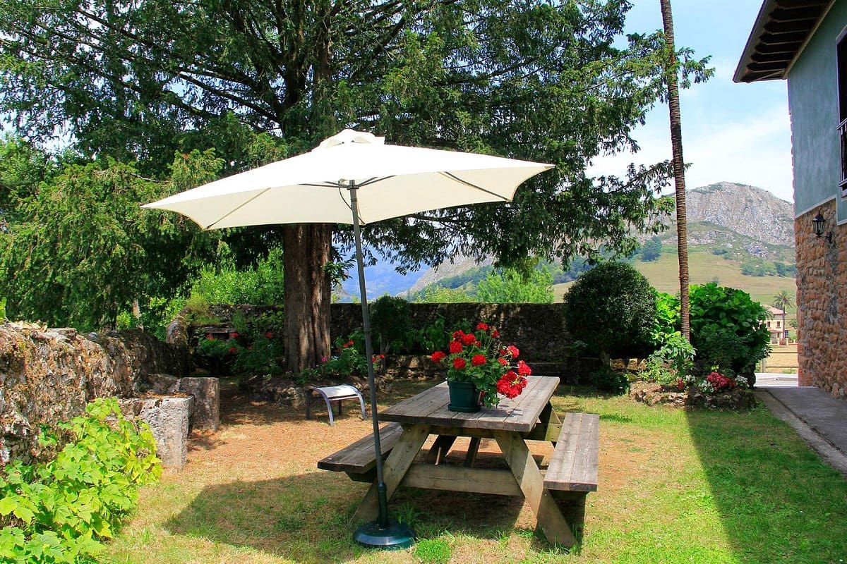 16 soveværelse Hotel til salg i Arriondas - € 750.000 (Ref: 7422649)