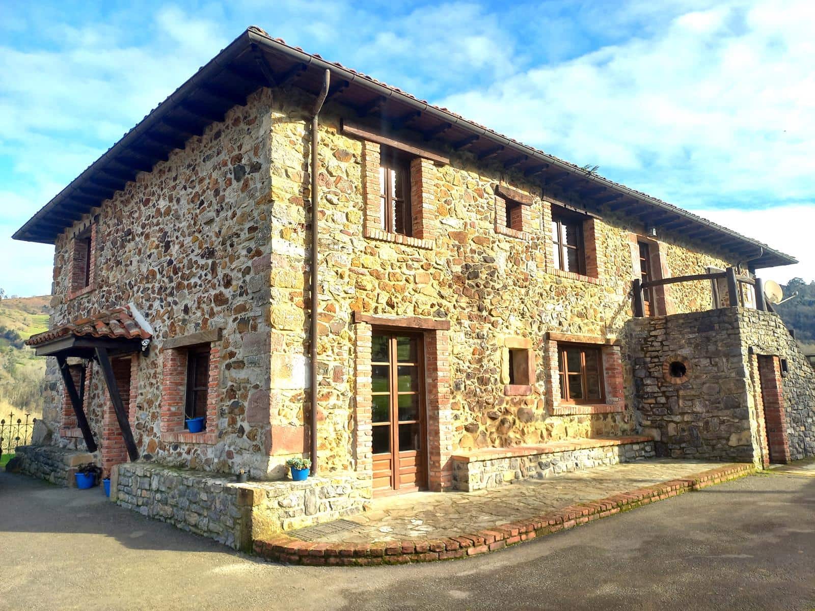 5 soveværelse Finca/Landehus til salg i Cabranes - € 680.000 (Ref: 7579719)