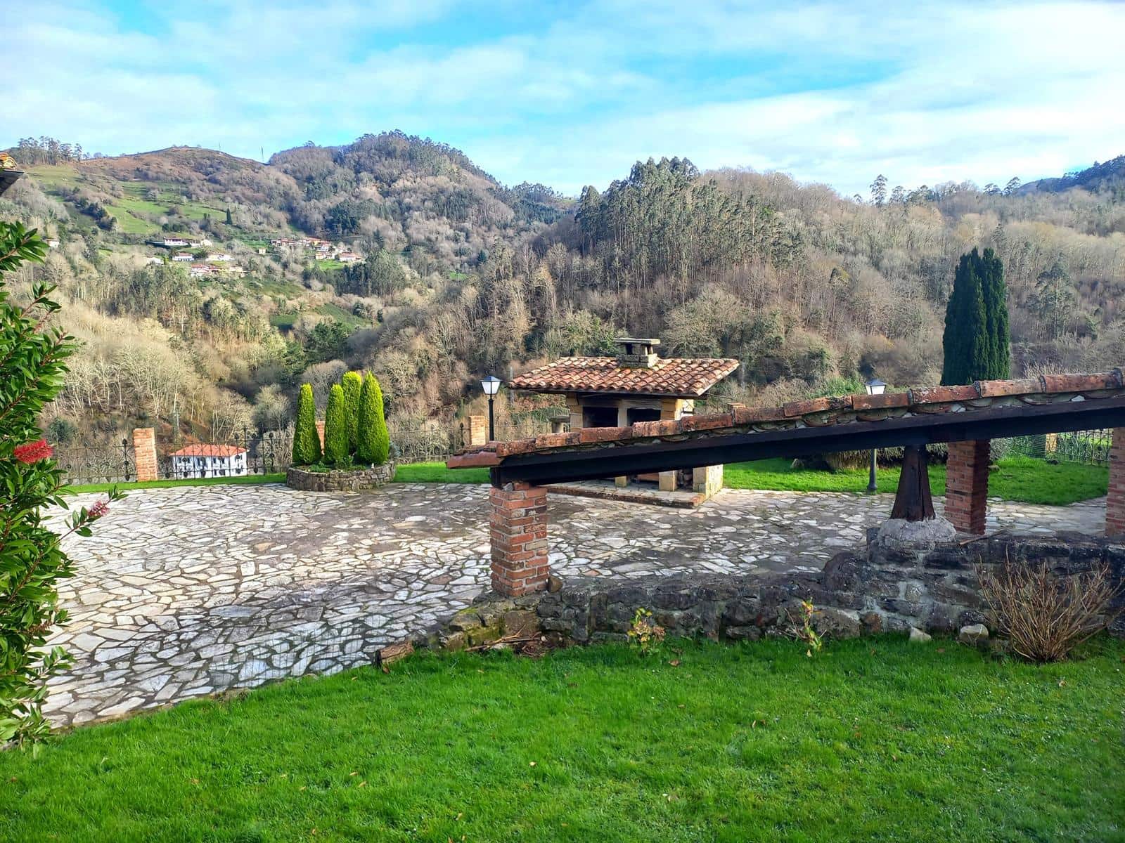 5 soveværelse Finca/Landehus til salg i Cabranes - € 680.000 (Ref: 7579719)