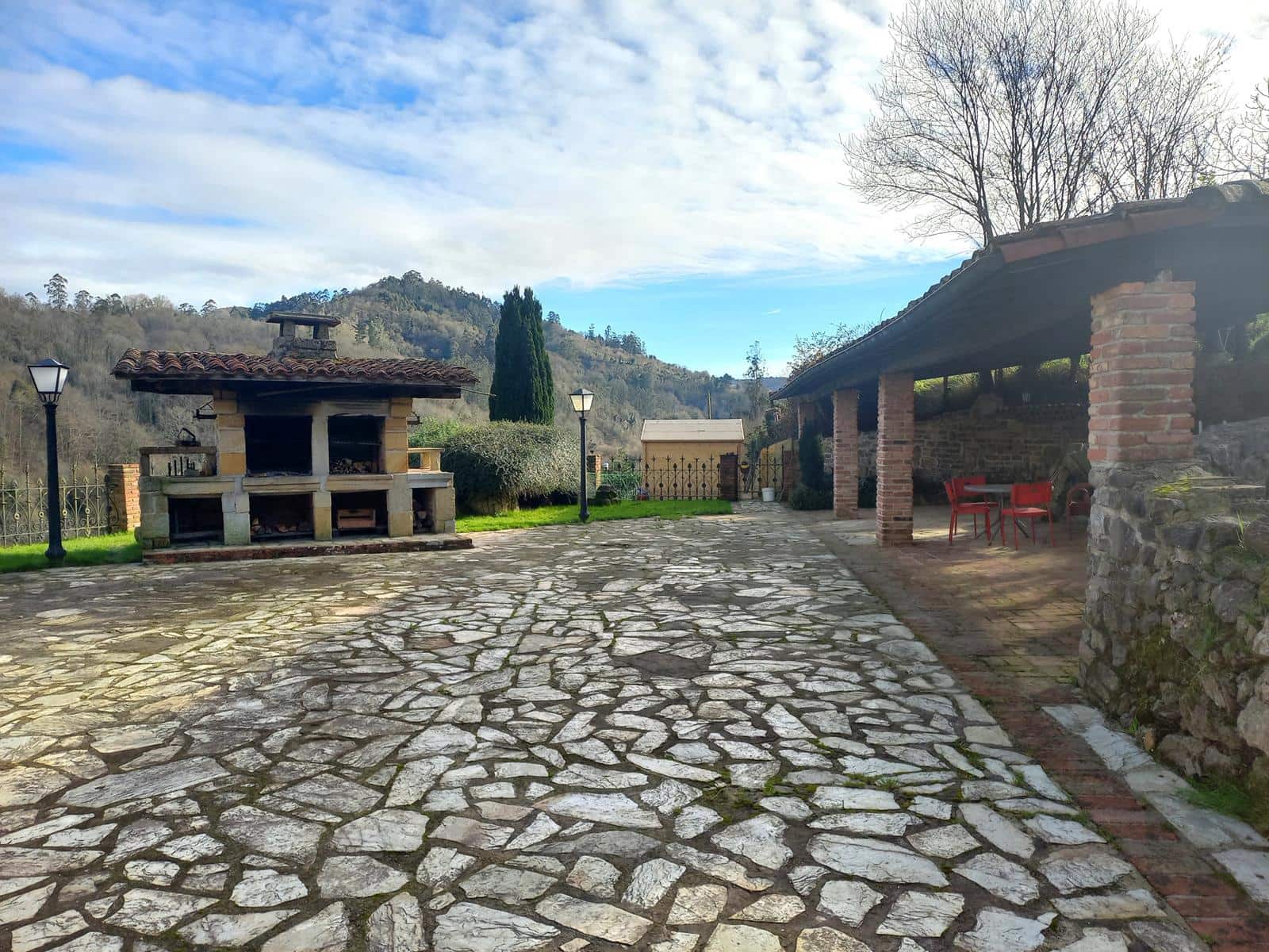 5 soveværelse Finca/Landehus til salg i Cabranes - € 680.000 (Ref: 7579719)