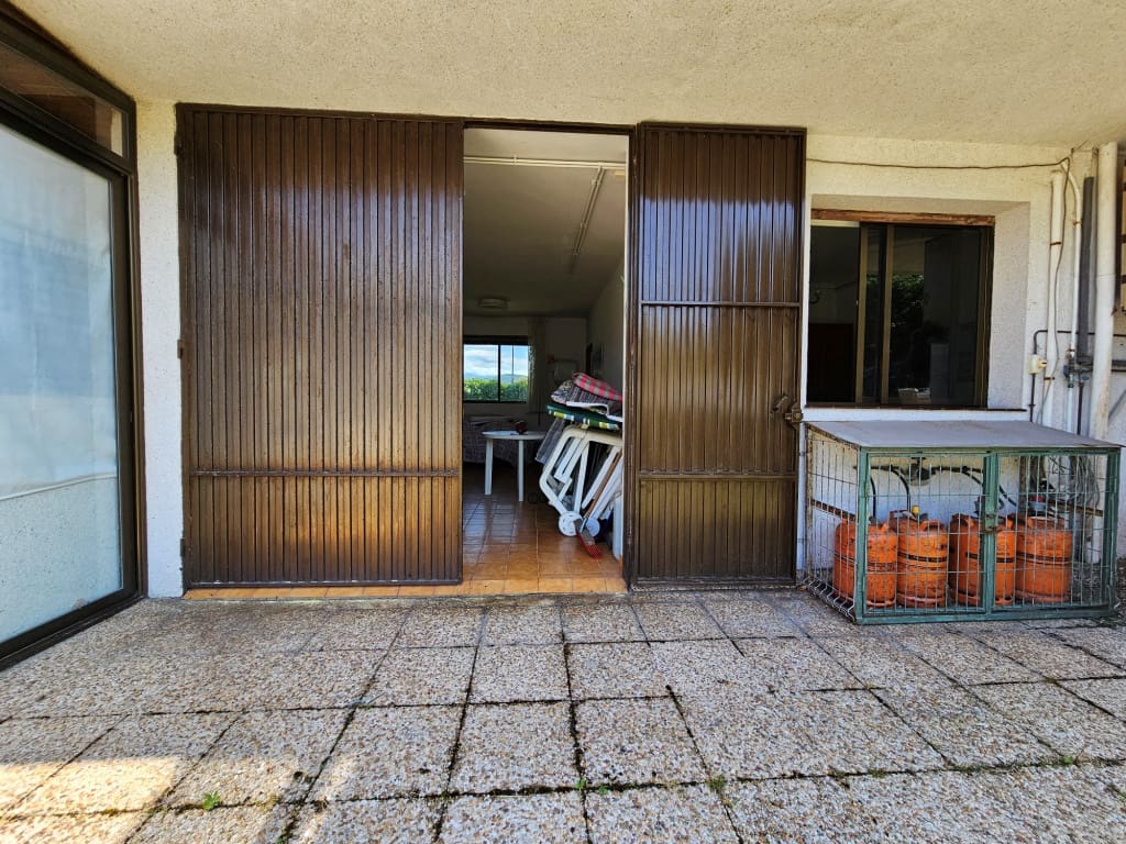 2 soveværelse Semi-Rækkehus til salg i Villaviciosa - € 225.000 (Ref: 7713804)