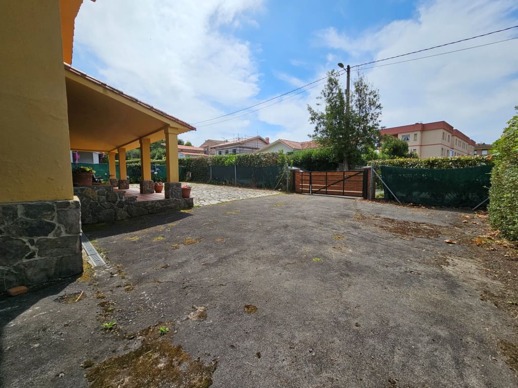 4 soveværelse Villa til salg i Colunga - € 670.000 (Ref: 7713807)