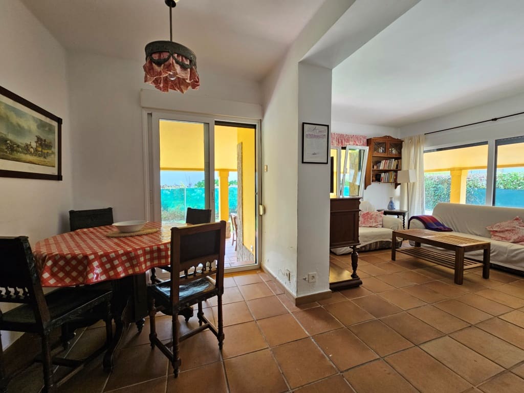 4 soveværelse Villa til salg i Colunga - € 670.000 (Ref: 7713807)