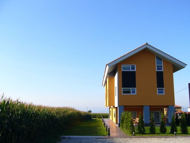 9 bedroom Hotel for sale in Cudillero - € 620,000 (Ref: 7833700)