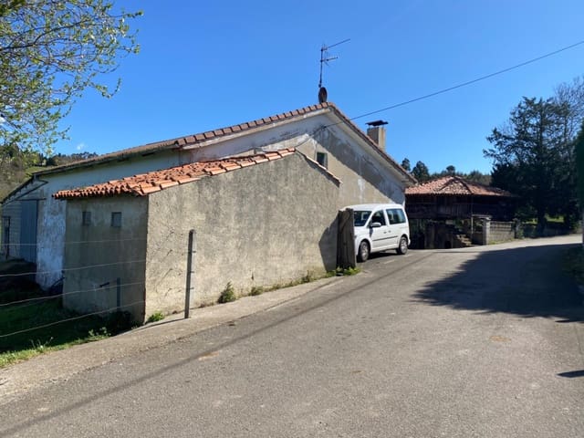 3 bedroom Finca/Country House for sale in Gijón - € 230,000 (Ref: 7963101)
