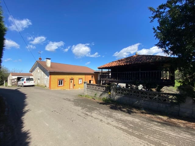 3 bedroom Finca/Country House for sale in Gijón - € 230,000 (Ref: 7963101)