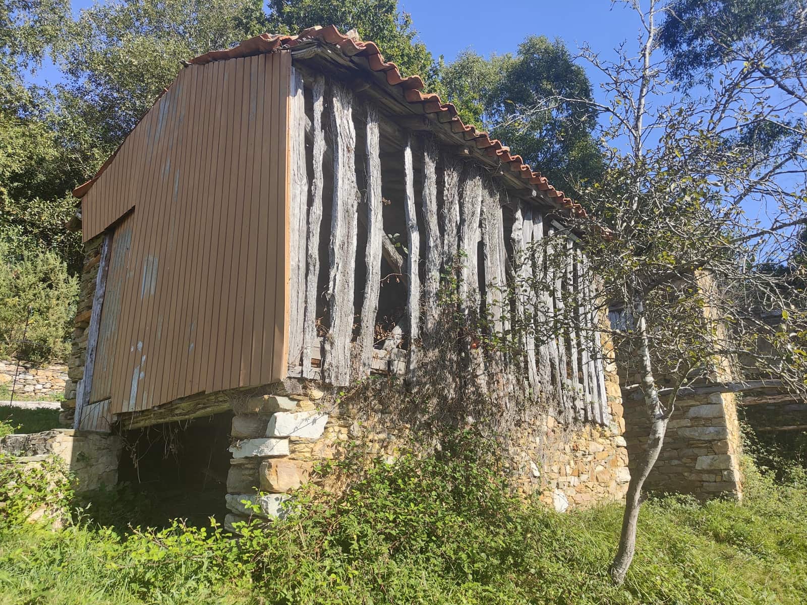 2 slaapkamer Finca/Landhuis te koop in Cudillero - € 50.000 (Ref: 7982330)