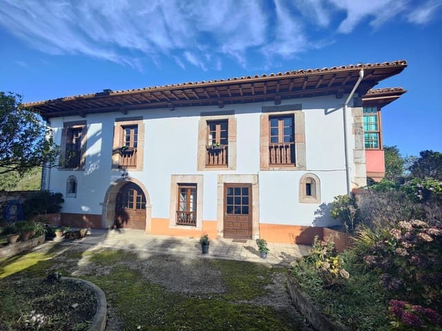 4 soveværelse Villa til salg i Llanes - € 650.000 (Ref: 8340001)