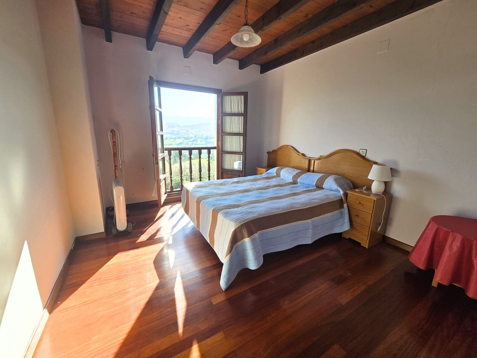 6 soveværelse Semi-Rækkehus til salg i Pilona med garage - € 250.000 (Ref: 8674653)