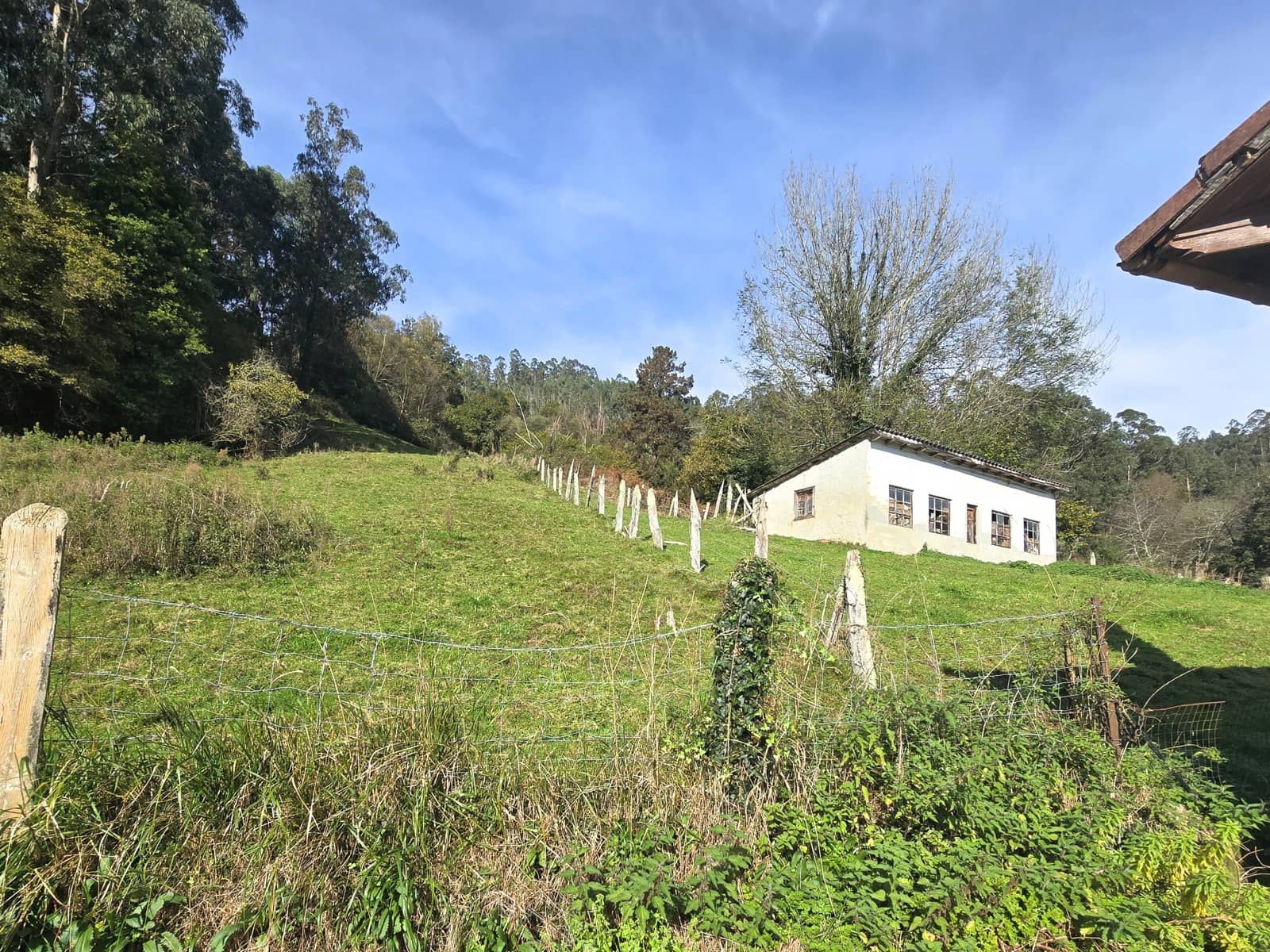 6 soveværelse Semi-Rækkehus til salg i Pilona med garage - € 250.000 (Ref: 8674653)