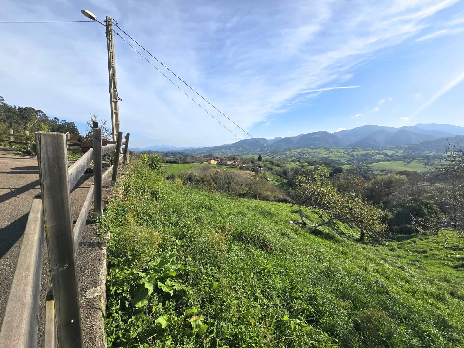 6 soveværelse Semi-Rækkehus til salg i Pilona med garage - € 250.000 (Ref: 8674653)