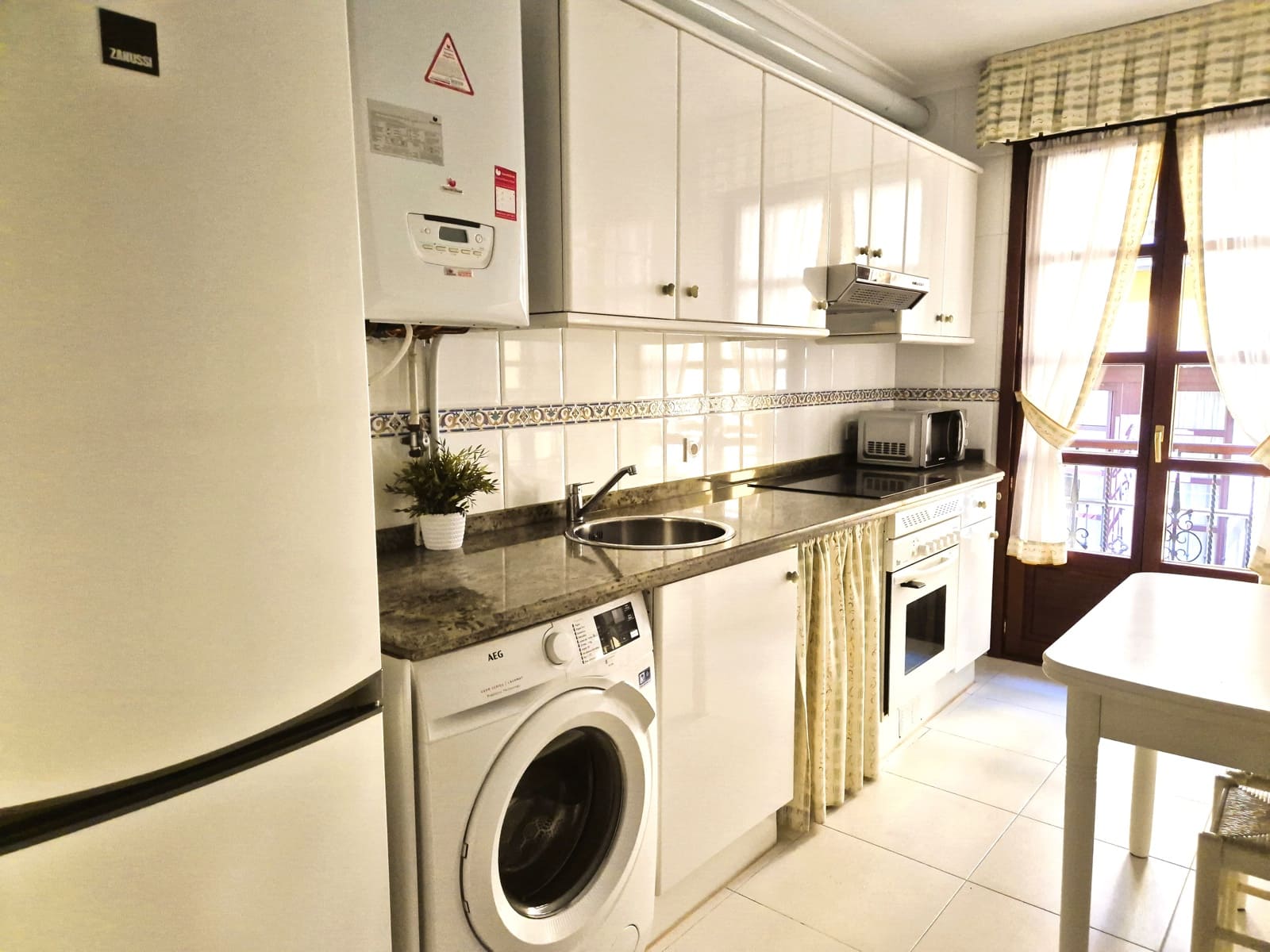 2 soveværelse Lejlighed til salg i Gijon med garage - € 325.000 (Ref: 8705649)