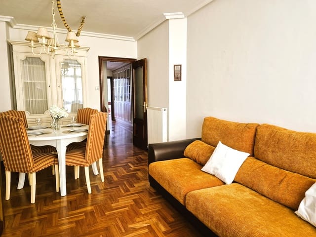 2 soveværelse Lejlighed til salg i Gijón med garage - € 325.000 (Ref: 8705649)