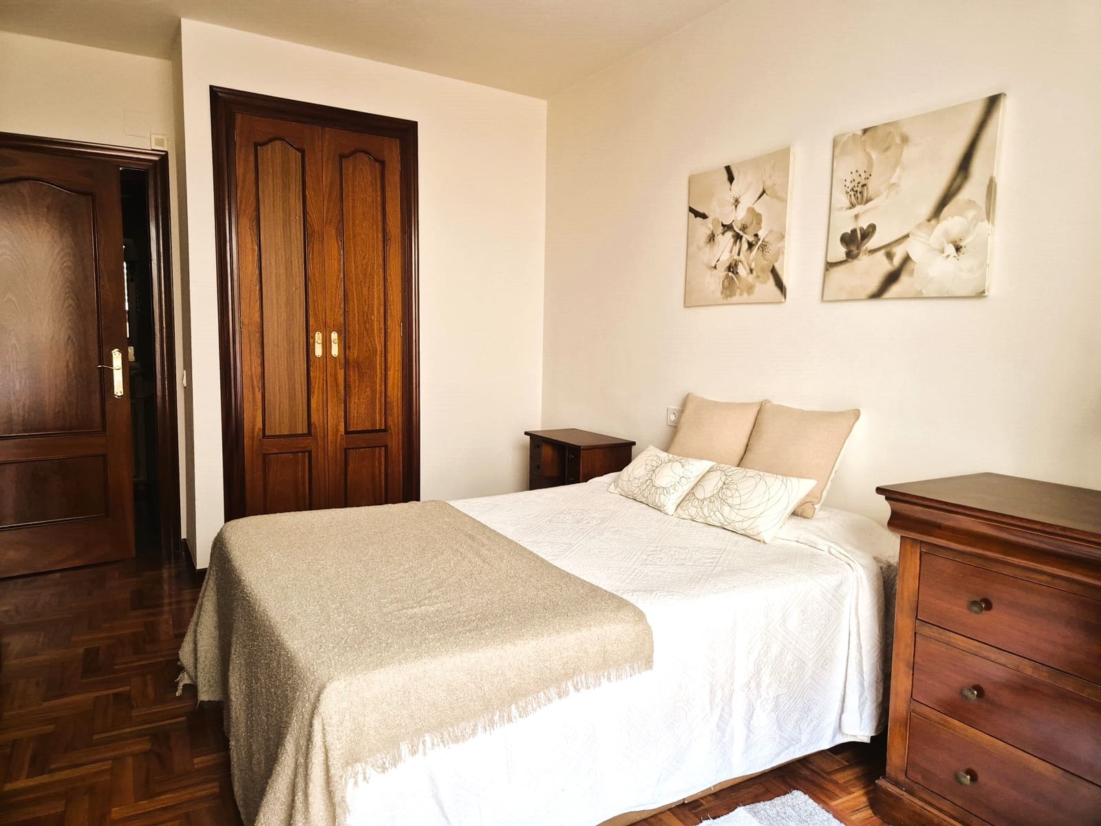 2 soveværelse Lejlighed til salg i Gijon med garage - € 325.000 (Ref: 8705649)