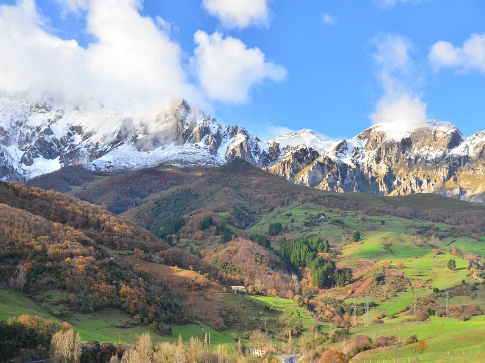 6 soveværelse Finca/Landehus til salg i Potes - € 490.000 (Ref: 8839797)