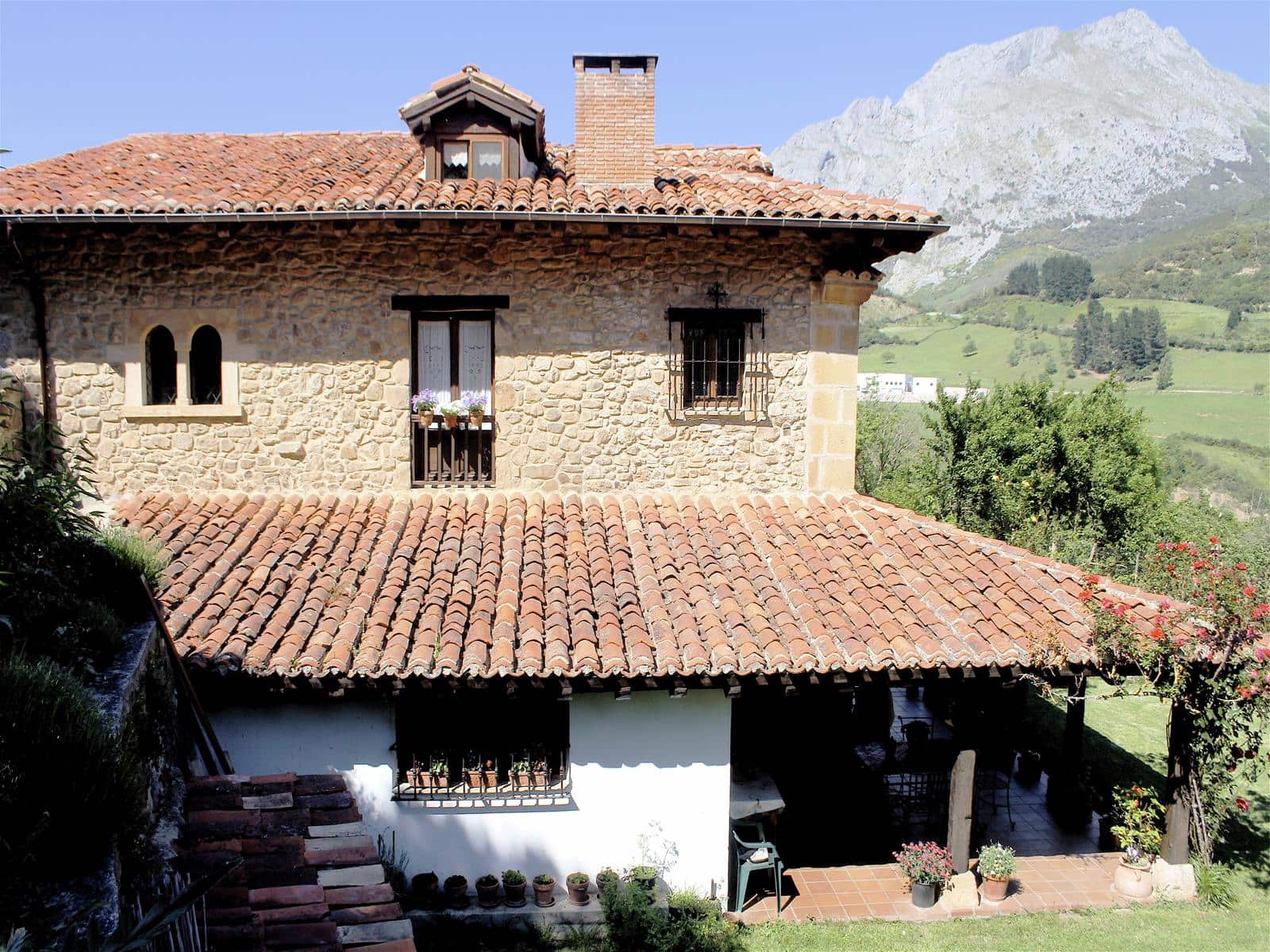 6 soveværelse Finca/Landehus til salg i Potes - € 490.000 (Ref: 8839797)