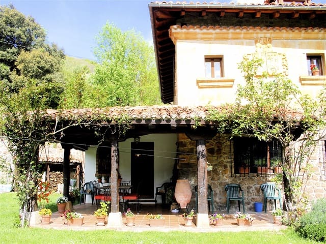 6 slaapkamer Finca/Landhuis te koop in Potes - € 490.000 (Ref: 8839797)