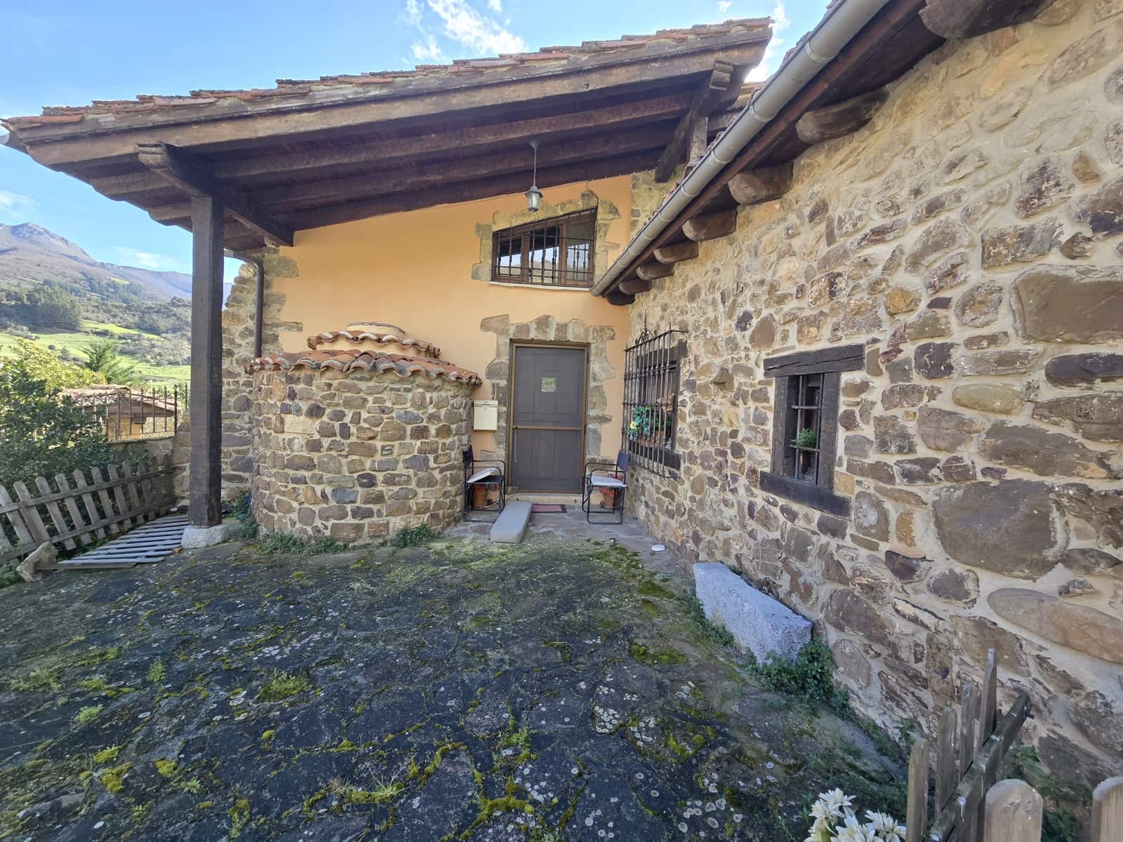 6 soveværelse Finca/Landehus til salg i Potes - € 490.000 (Ref: 8839797)