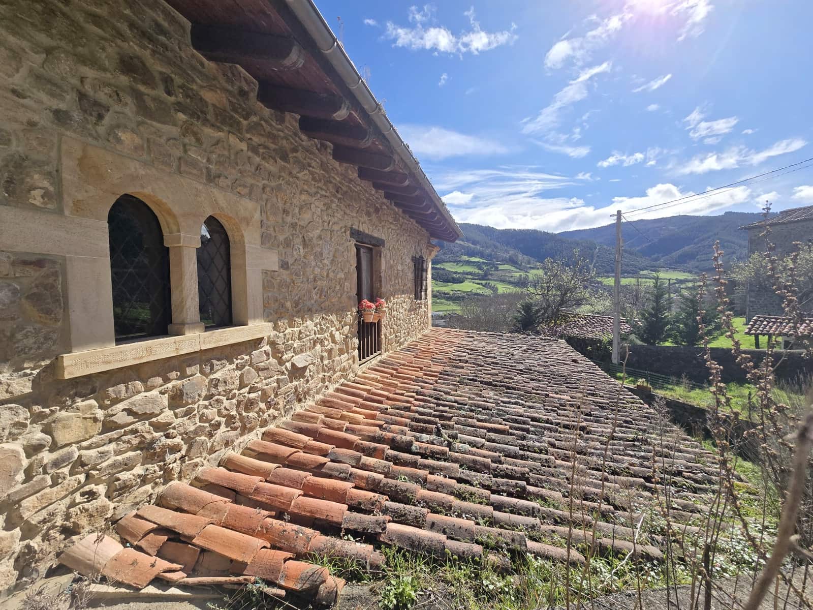 6 soveværelse Finca/Landehus til salg i Potes - € 490.000 (Ref: 8839797)