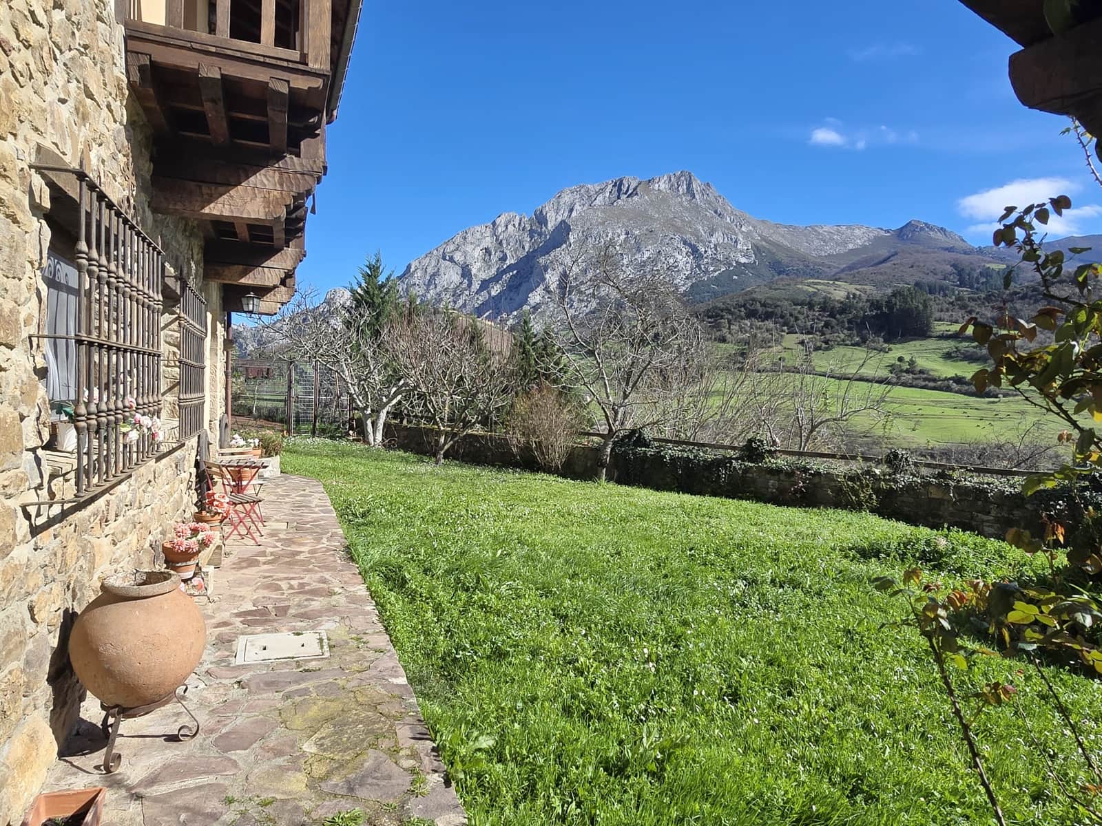 6 soveværelse Finca/Landehus til salg i Potes - € 490.000 (Ref: 8839797)