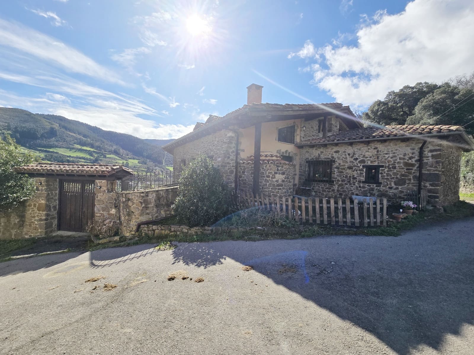 6 soveværelse Finca/Landehus til salg i Potes - € 490.000 (Ref: 8839797)