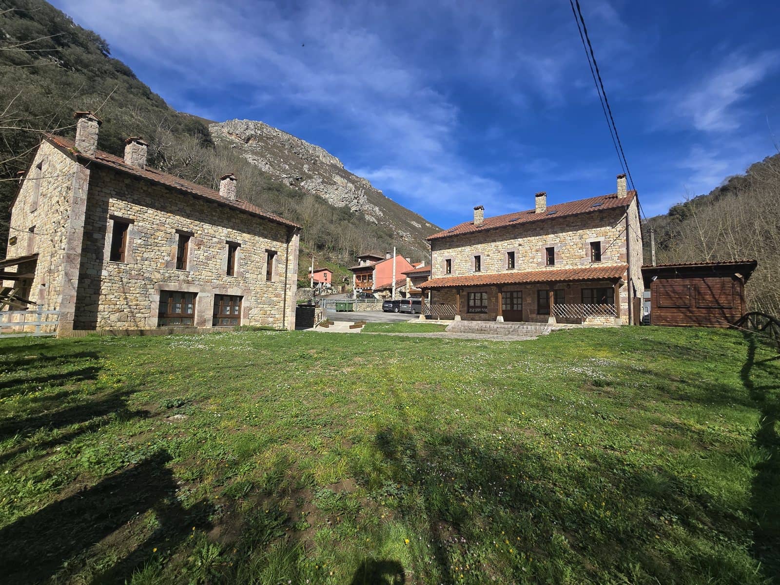 32 soveværelse Virksomhed til salg i Cabrales - € 1.400.000 (Ref: 8862880)