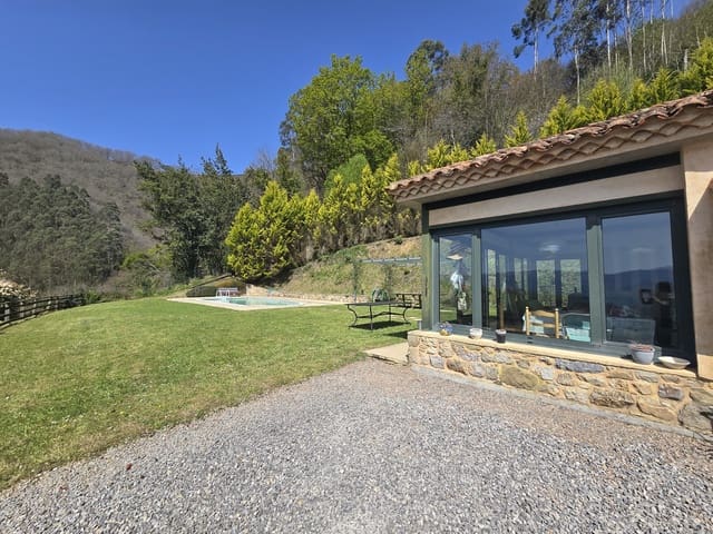 Finca/Landehus til salg i Arriondas med swimmingpool garage - € 400.000 (Ref: 8990112)