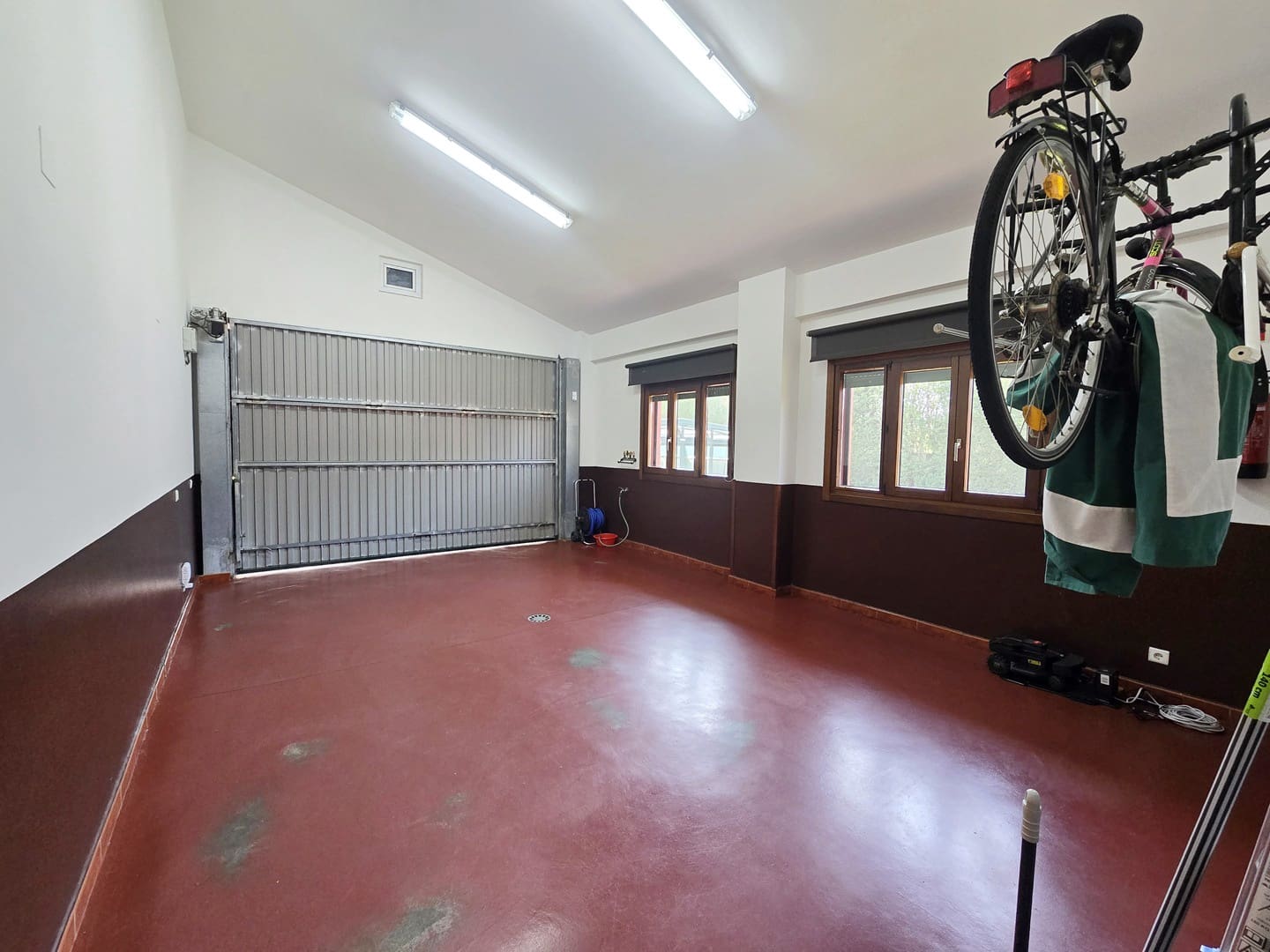 3 bedroom Villa for sale in Llanera with pool - € 498,000 (Ref: 9788763)