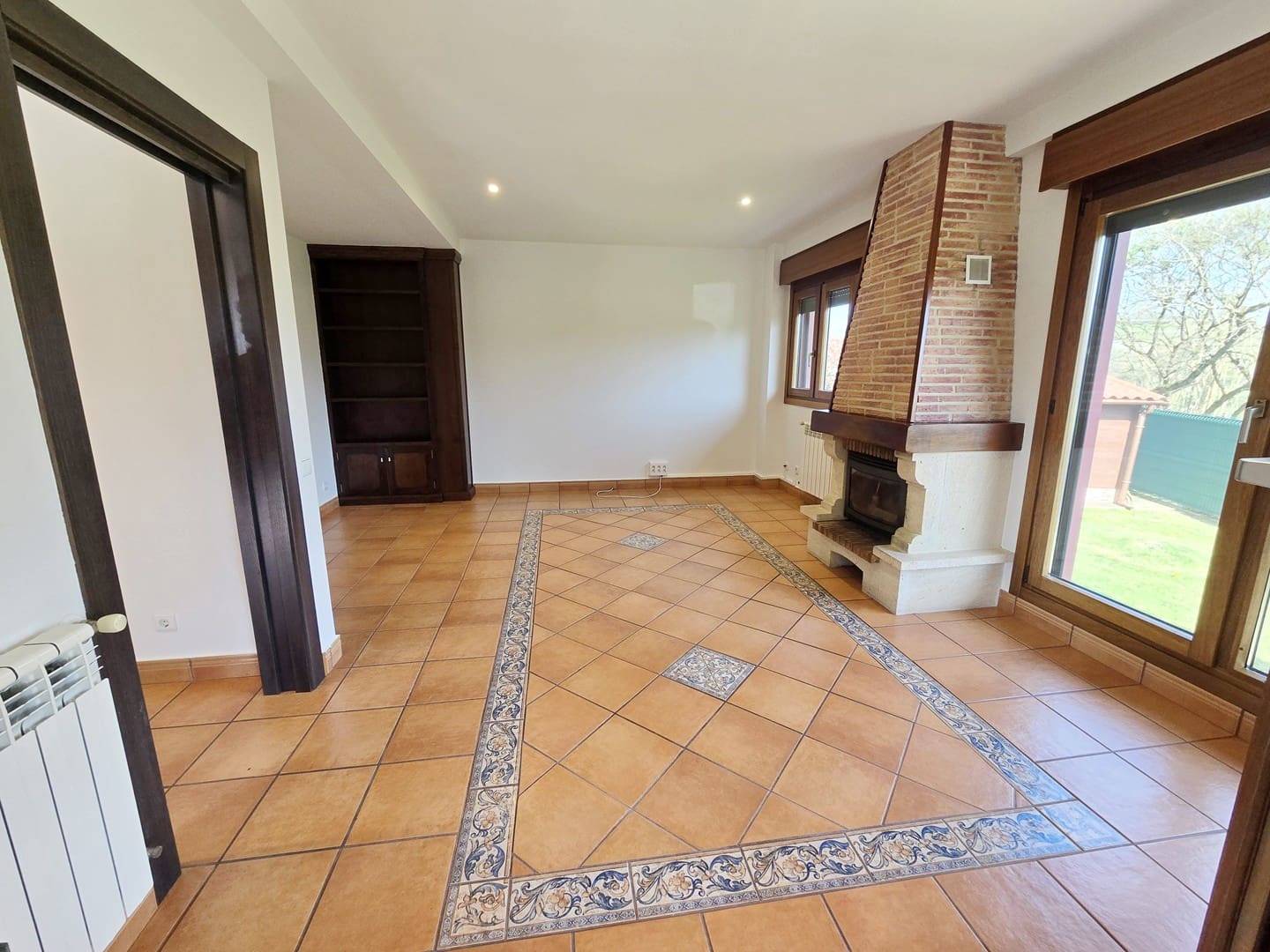 3 bedroom Villa for sale in Llanera with pool - € 498,000 (Ref: 9788763)