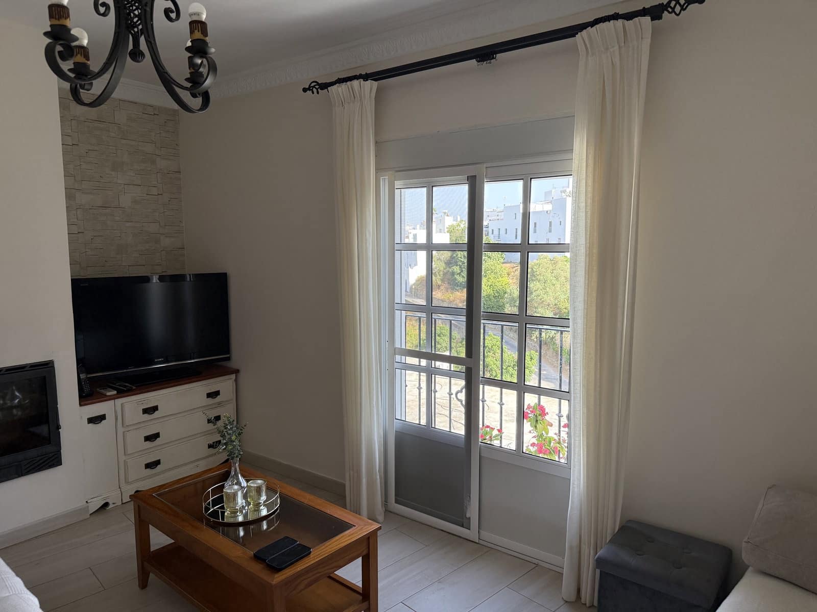 2 bedroom Apartment for sale in Vejer de la Frontera - € 265,000 (Ref: 10162046)