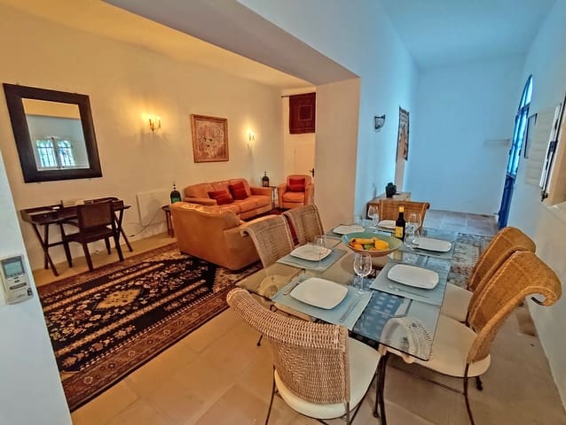 3 bedroom Townhouse for sale in Vejer de la Frontera - € 460,000 (Ref: 9271917)