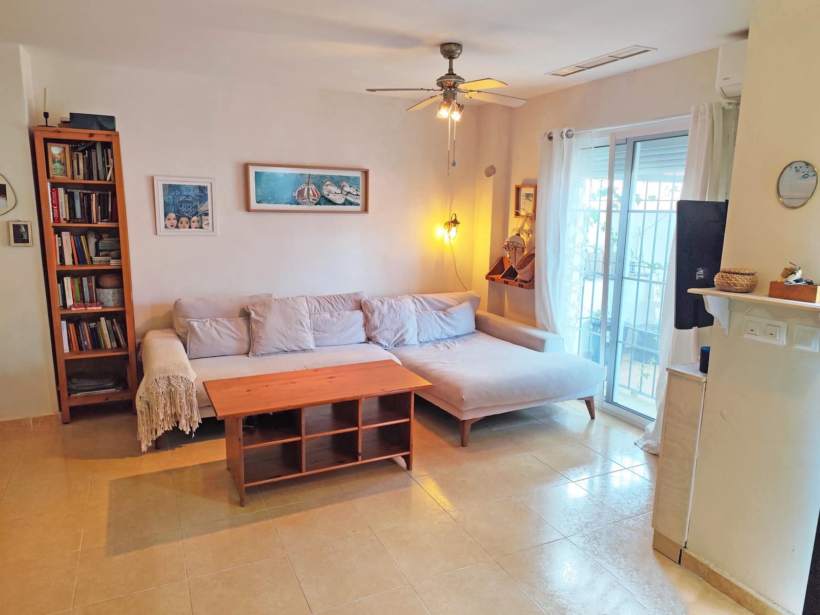5 bedroom Townhouse for sale in Vejer de la Frontera with pool - € 350,000 (Ref: 9889519)