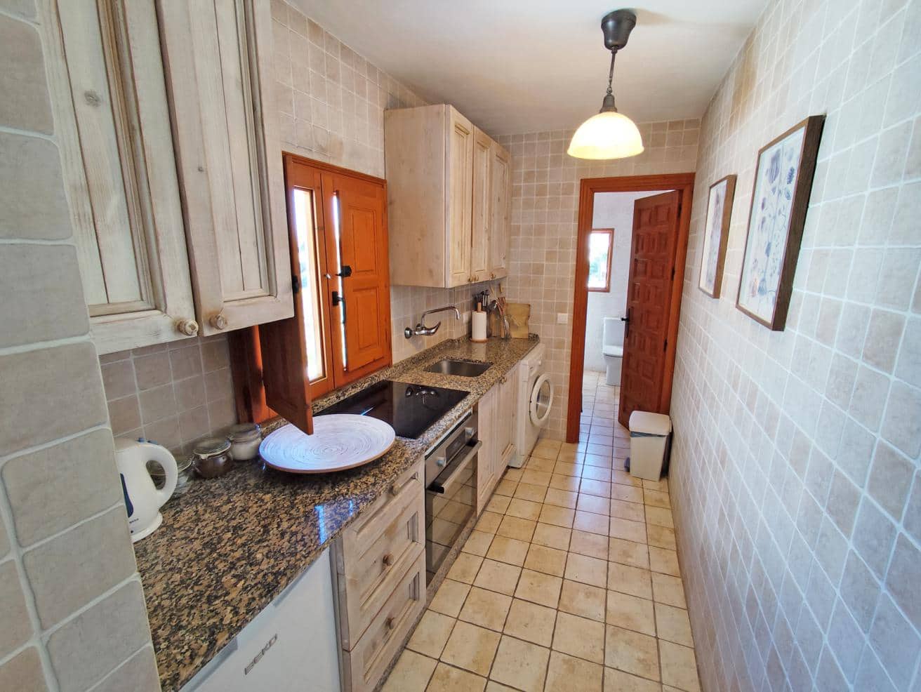 2 bedroom Apartment for sale in Vejer de la Frontera - € 199,000 (Ref: 9889520)