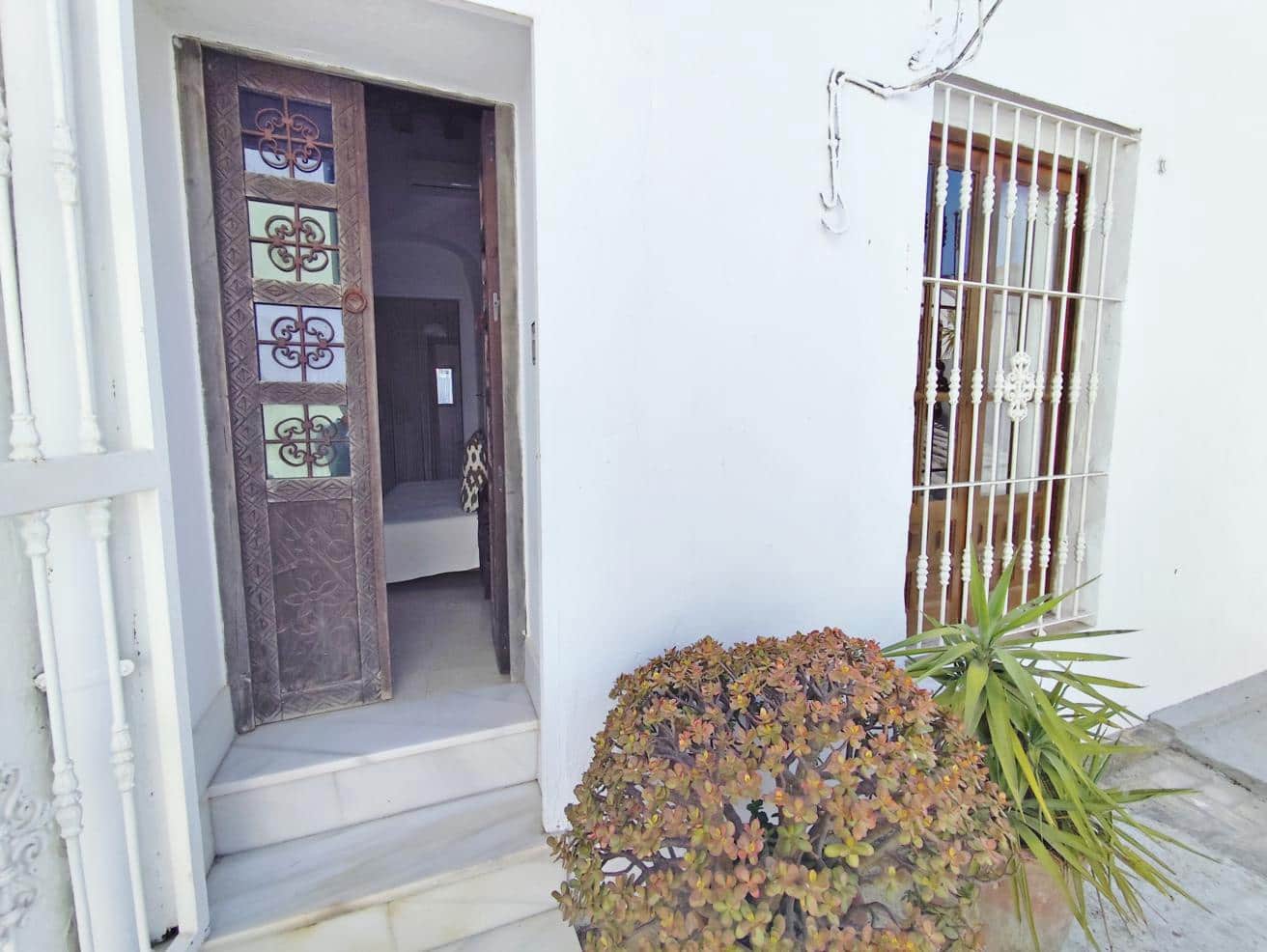 2 bedroom Apartment for sale in Vejer de la Frontera - € 199,000 (Ref: 9889520)