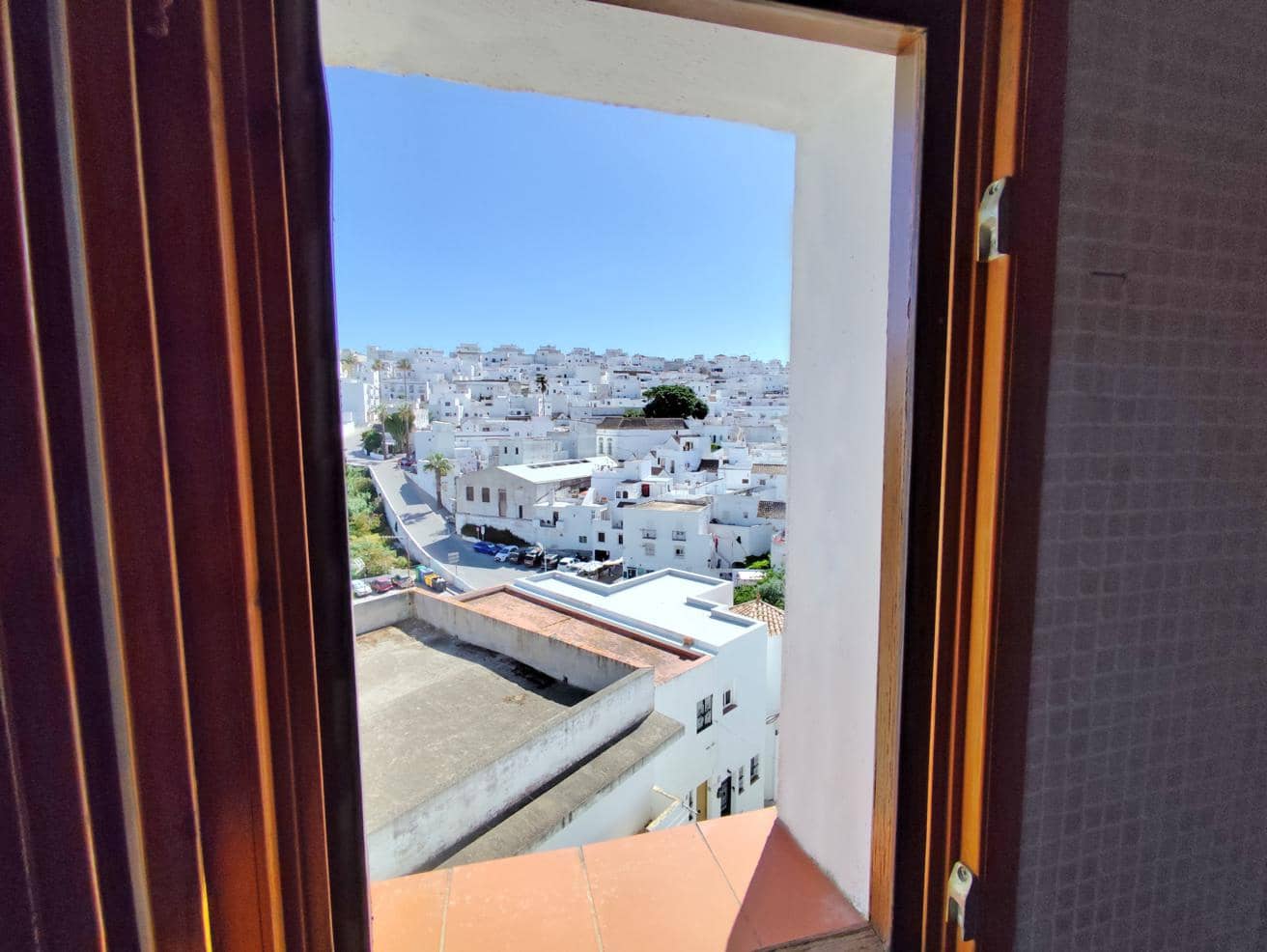 2 bedroom Apartment for sale in Vejer de la Frontera - € 199,000 (Ref: 9889520)