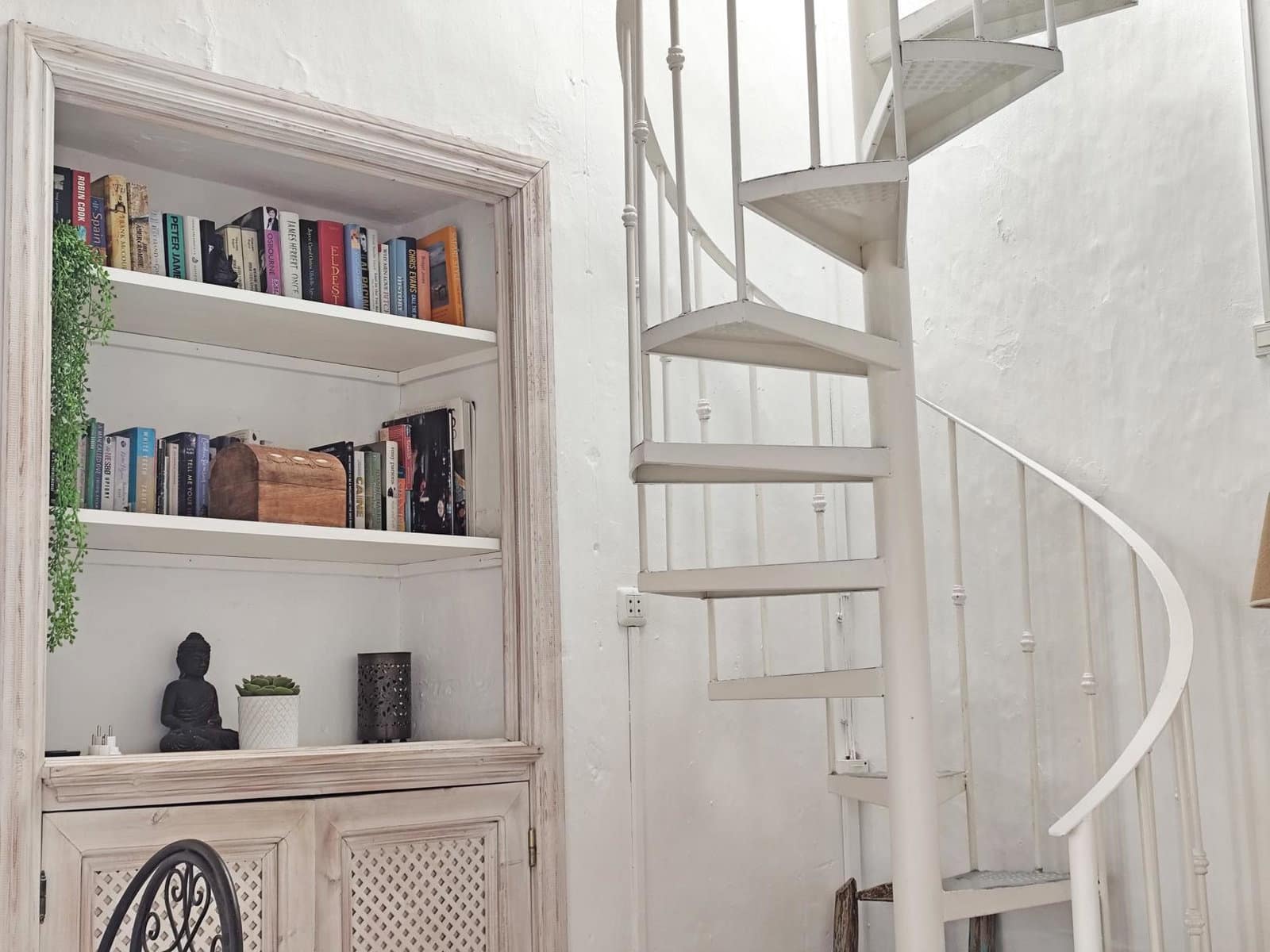 2 bedroom Apartment for sale in Vejer de la Frontera - € 199,000 (Ref: 9889520)