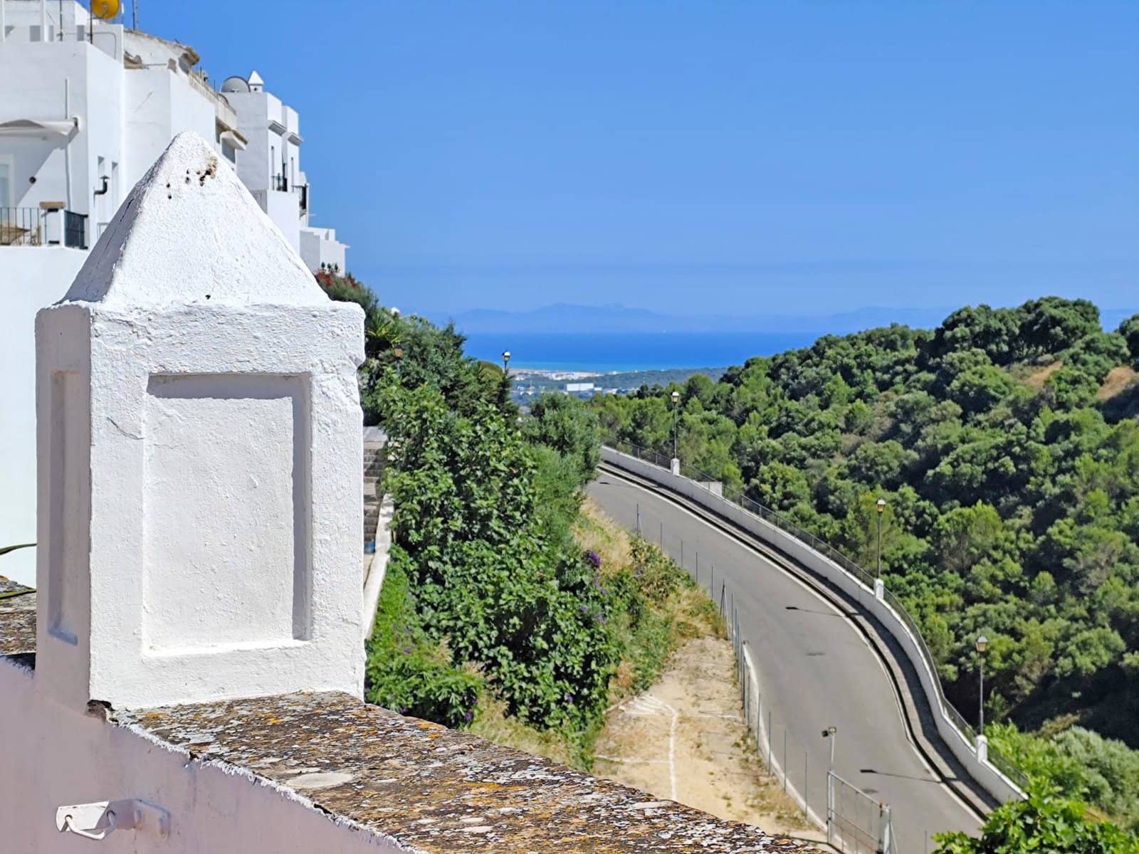 2 bedroom Apartment for sale in Vejer de la Frontera - € 199,000 (Ref: 9889520)