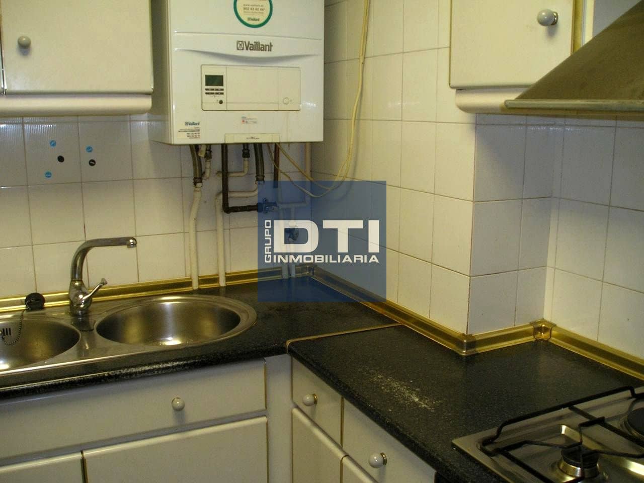 4 slaapkamer Flat te koop in Albacete stad met garage - € 265.000 (Ref: 9394112)