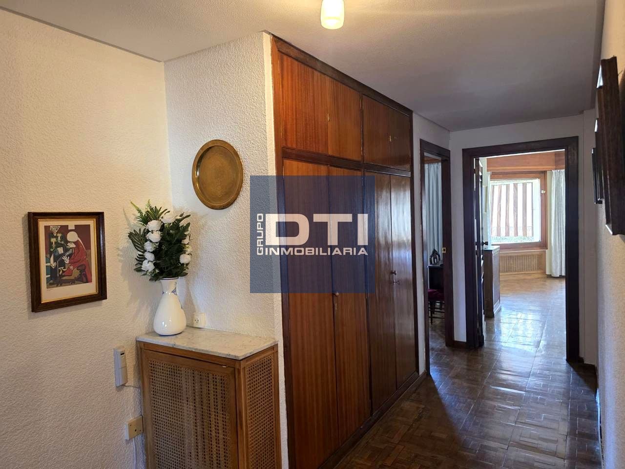 6 slaapkamer Flat te koop in Albacete stad met garage - € 537.000 (Ref: 9394113)