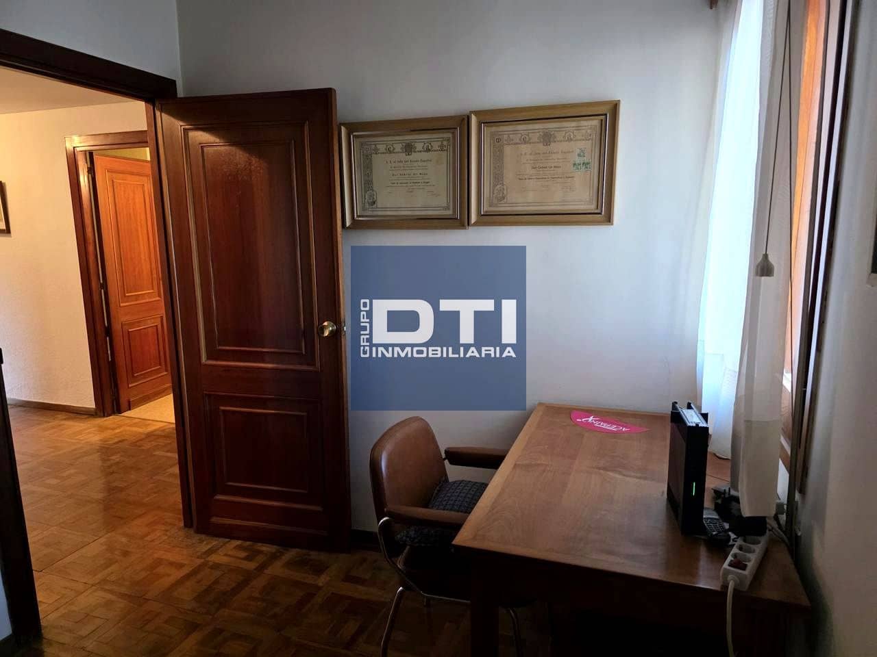 6 slaapkamer Flat te koop in Albacete stad met garage - € 537.000 (Ref: 9394113)