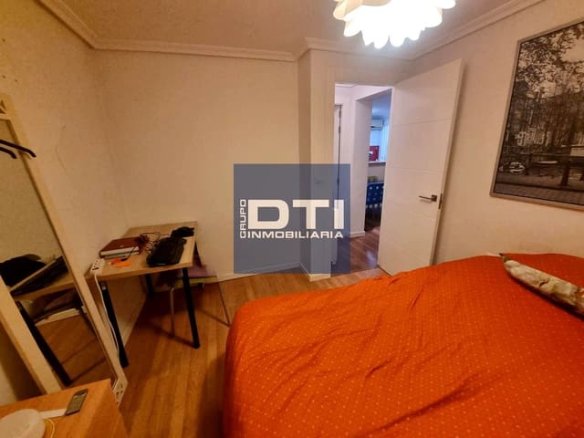 2 slaapkamer Flat te koop in Carretas - Huerta de Marzo, Albacete stad - € 160.000 (Ref: 9394114)