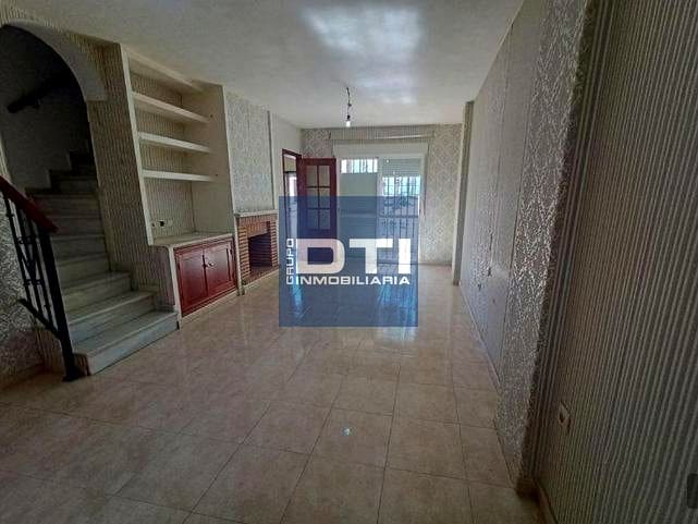 3 sovrum Villa till salu i Lepe - 150 000 € (Ref: 9394117)