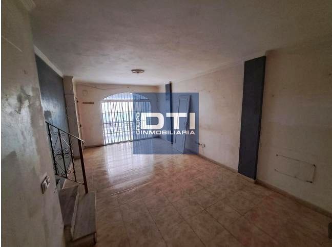 3 sovrum Villa till salu i Lepe - 150 000 € (Ref: 9394117)