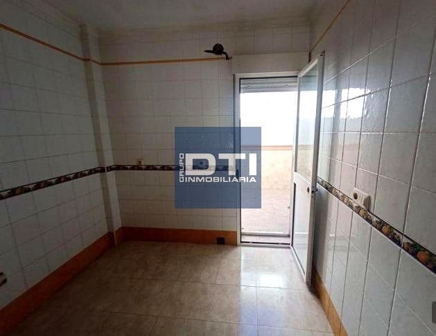 3 sovrum Villa till salu i Lepe - 150 000 € (Ref: 9394117)