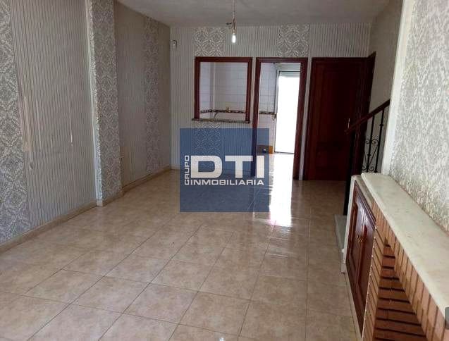 3 sovrum Villa till salu i Lepe - 150 000 € (Ref: 9394117)