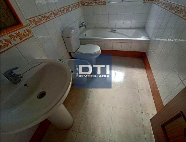 3 sovrum Villa till salu i Lepe - 150 000 € (Ref: 9394117)