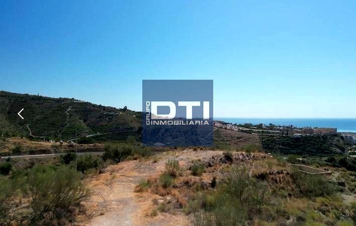 Teren niezagospodarowany na sprzedaż w Rincon de la Victoria - 741 000 € (Ref: 9394119)